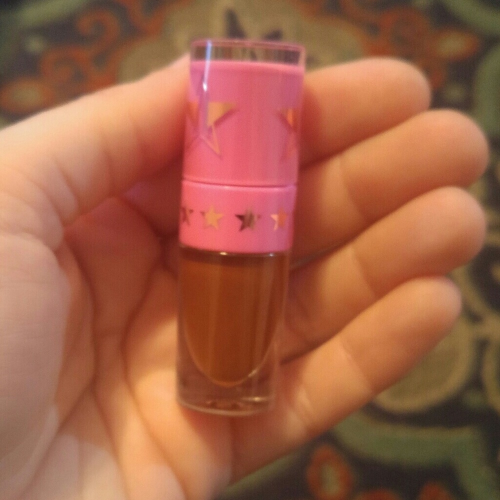 Jeffree star mini lip in Top Shelf